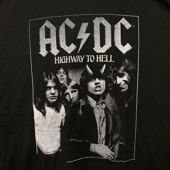 AC/DC Highway to Hell Album Cover Oversized Hard Rock Tee 2X - Picture 2 of 4